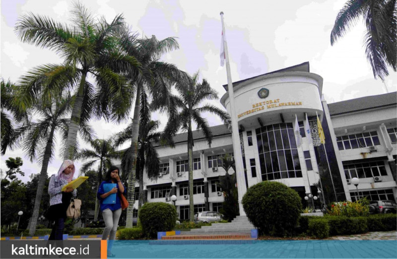 Wajah depan Rektorat Universitas Mulawarman (foto: arsip kaltimkece.id)