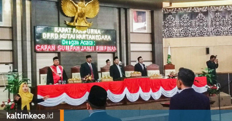 Suasana sidang paripurna DPRD Kukar. (kaltimkece.id)