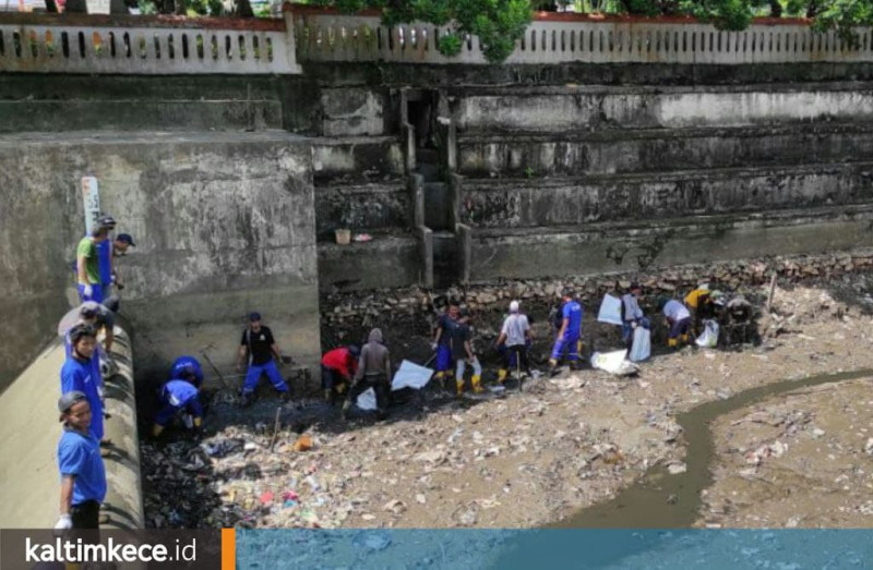 Pemantauan dan penyelidikan di Bendali Telagasari, Balikpapan. (surya aditya/kaltimkece.id)